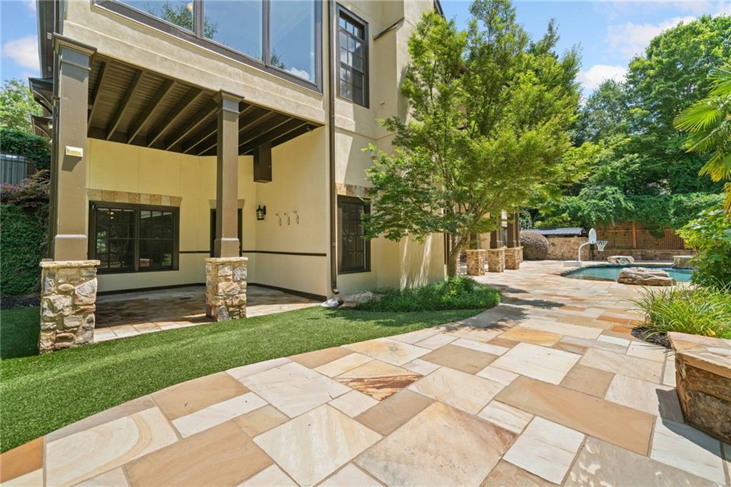 3770 Riverly Trace