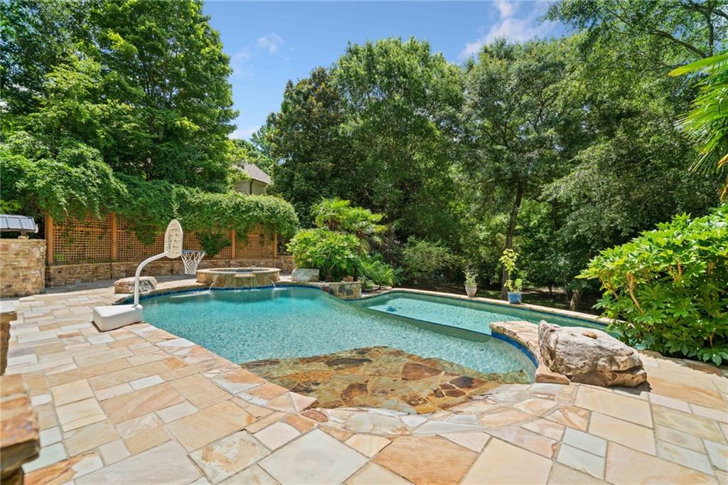 3770 Riverly Trace