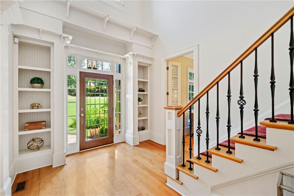 3770 Riverly Trace