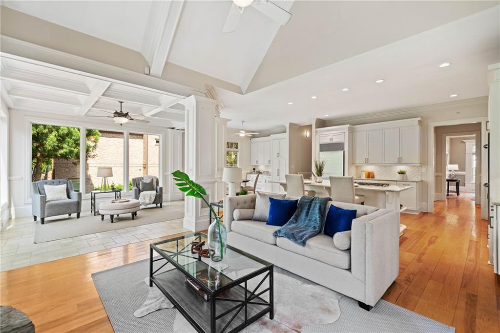 3770 Riverly Trace