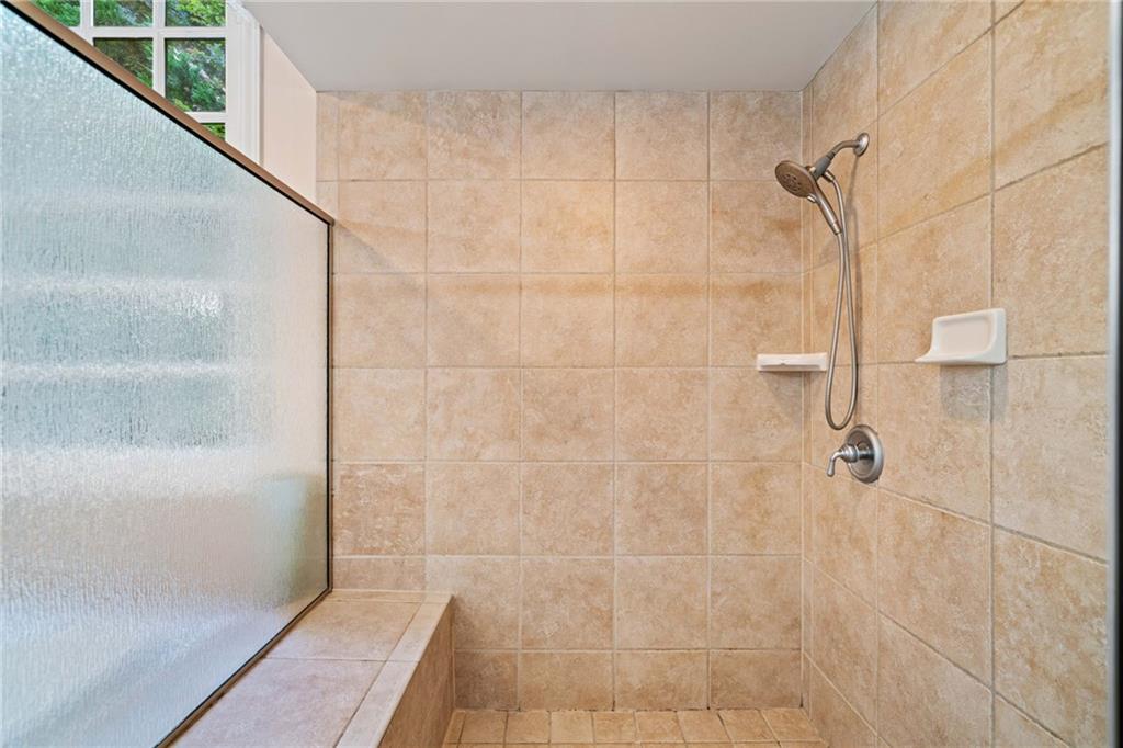 3770 Riverly Trace