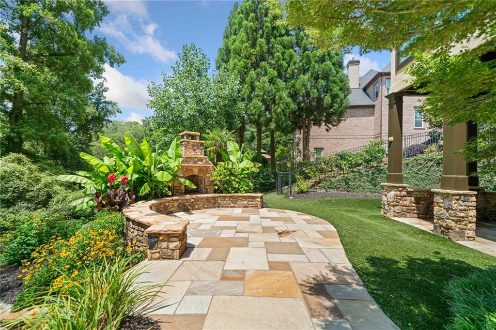3770 Riverly Trace