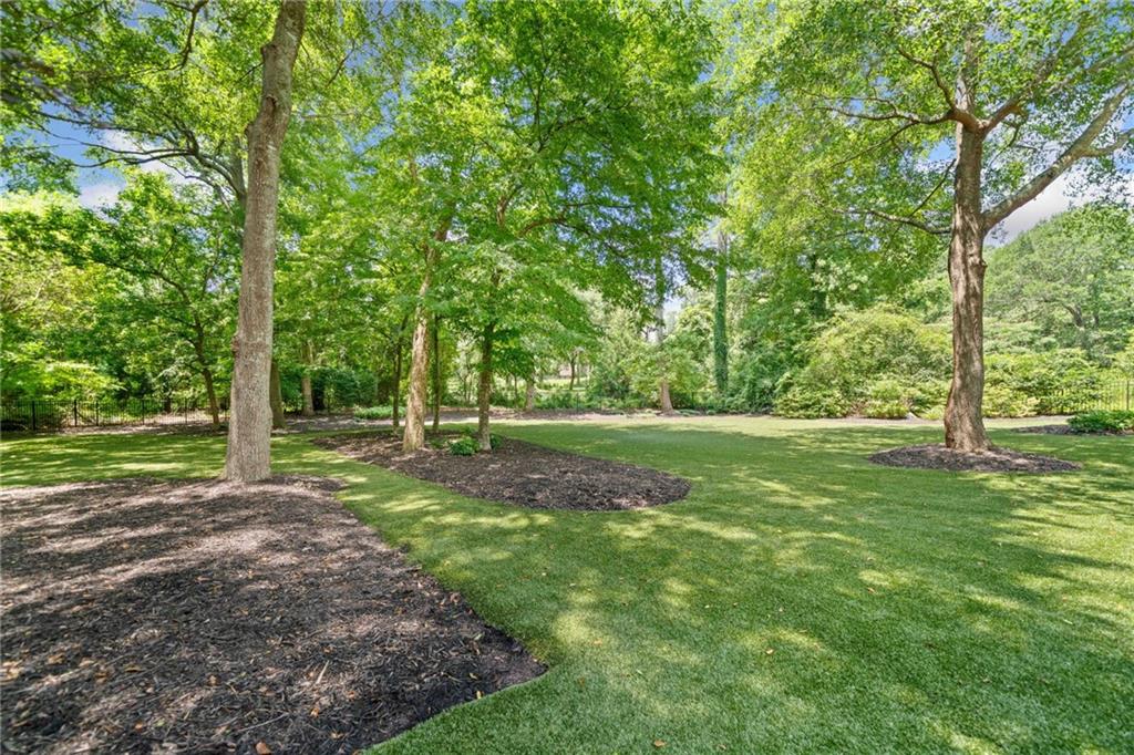 3770 Riverly Trace