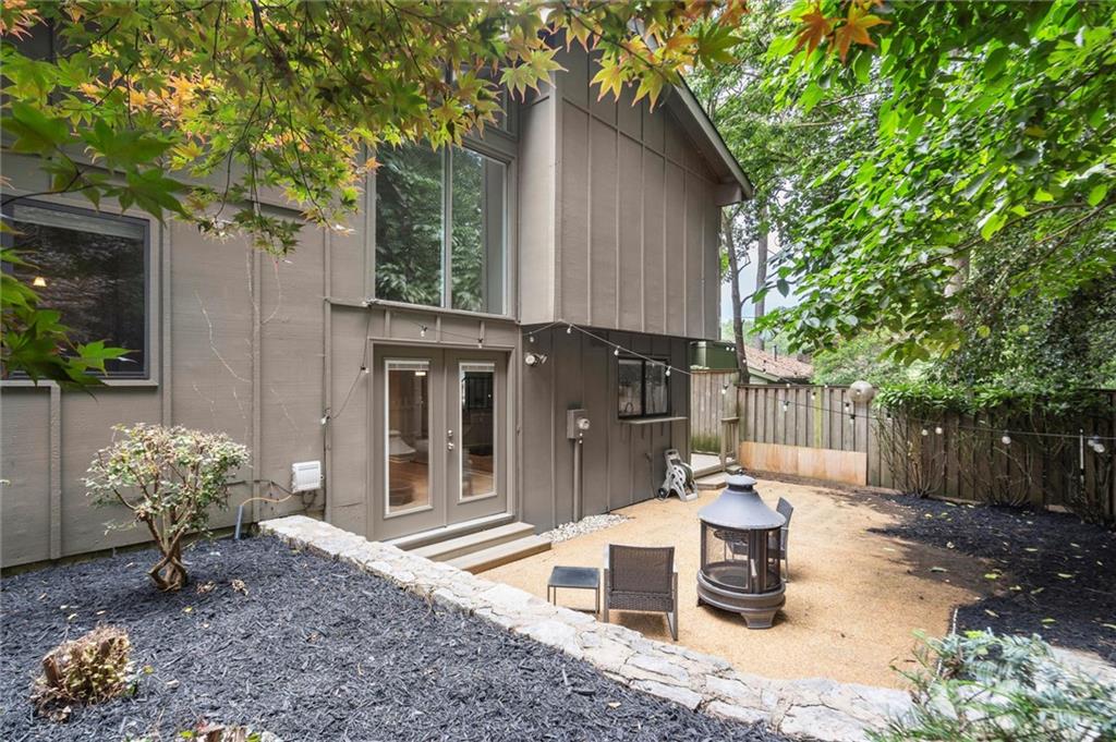 225 Lakeview Ridge W