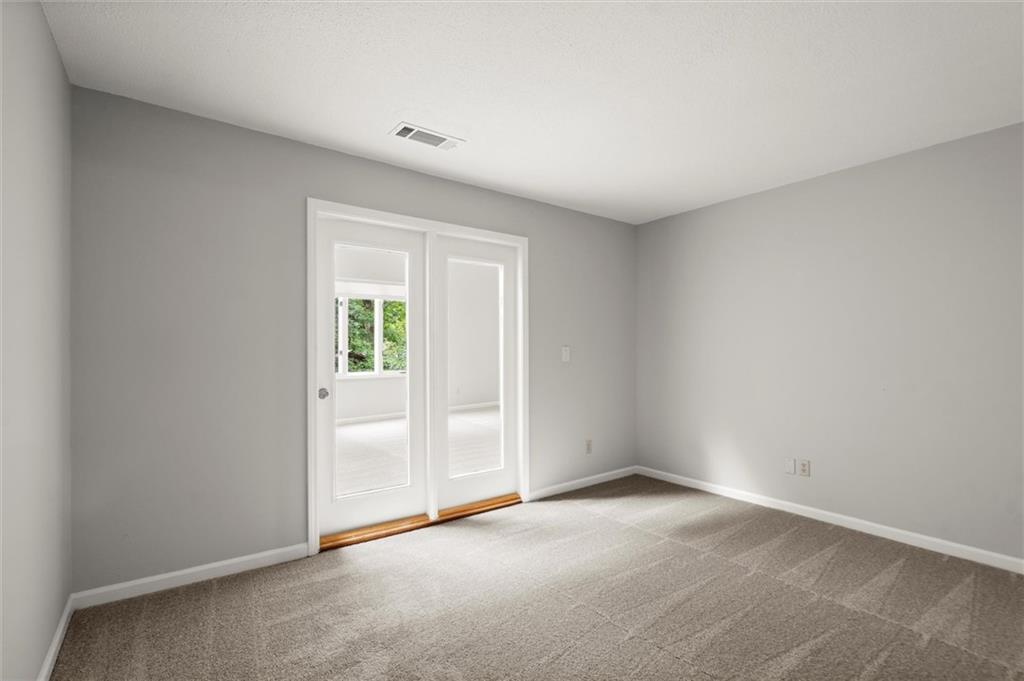 225 Lakeview Ridge W