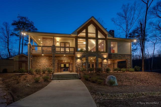 225 Lakeview Ridge W