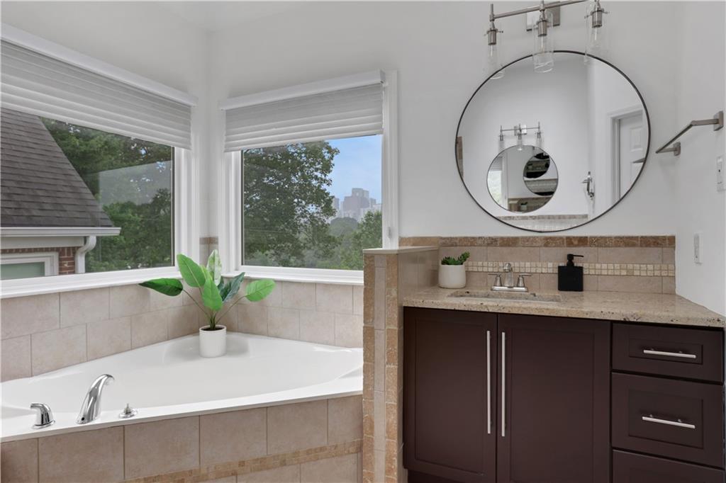 13 Highland Park Lane NE