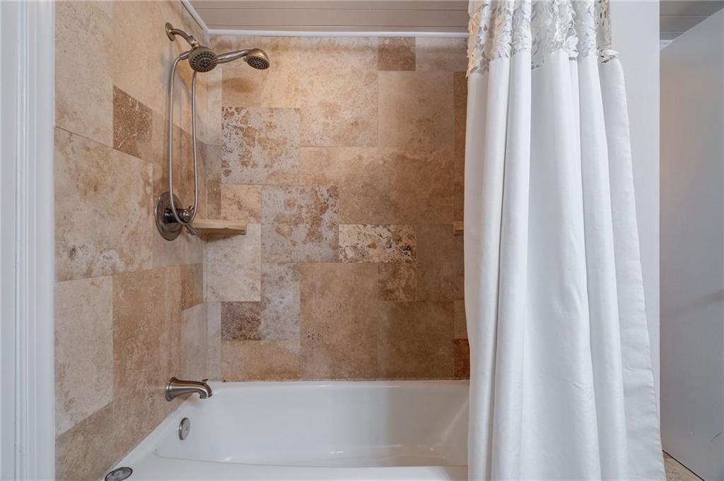 6851 Roswell Road Unit G3
