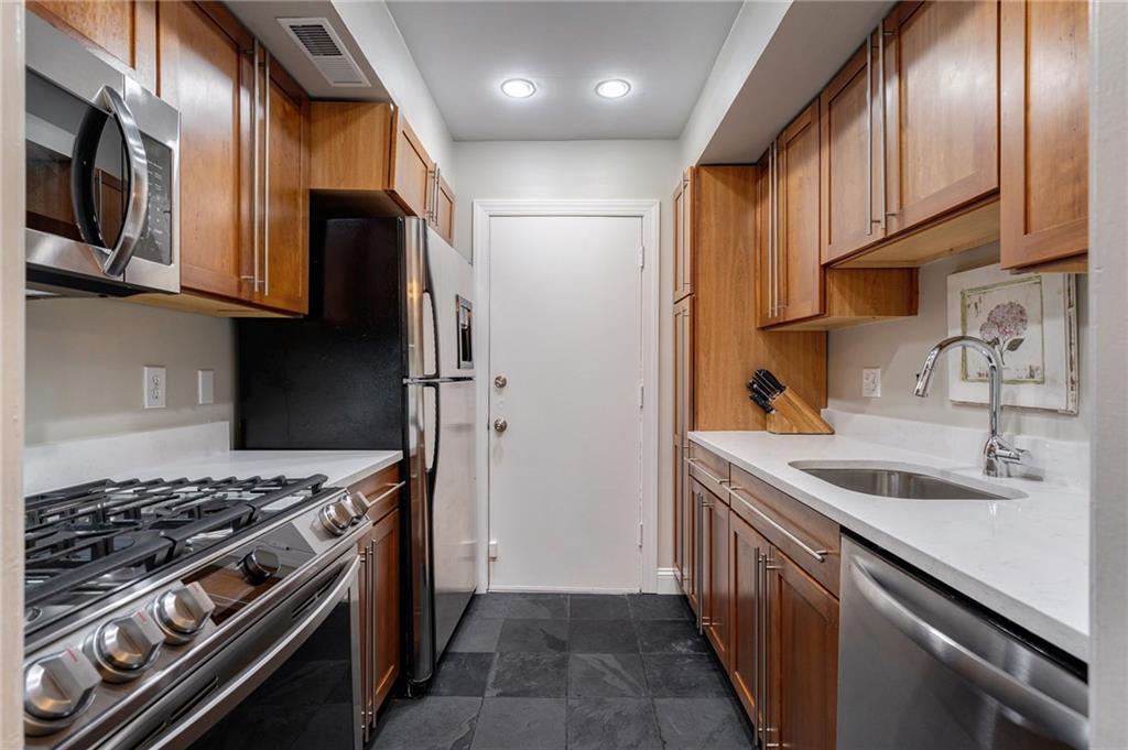 6851 Roswell Road Unit G3