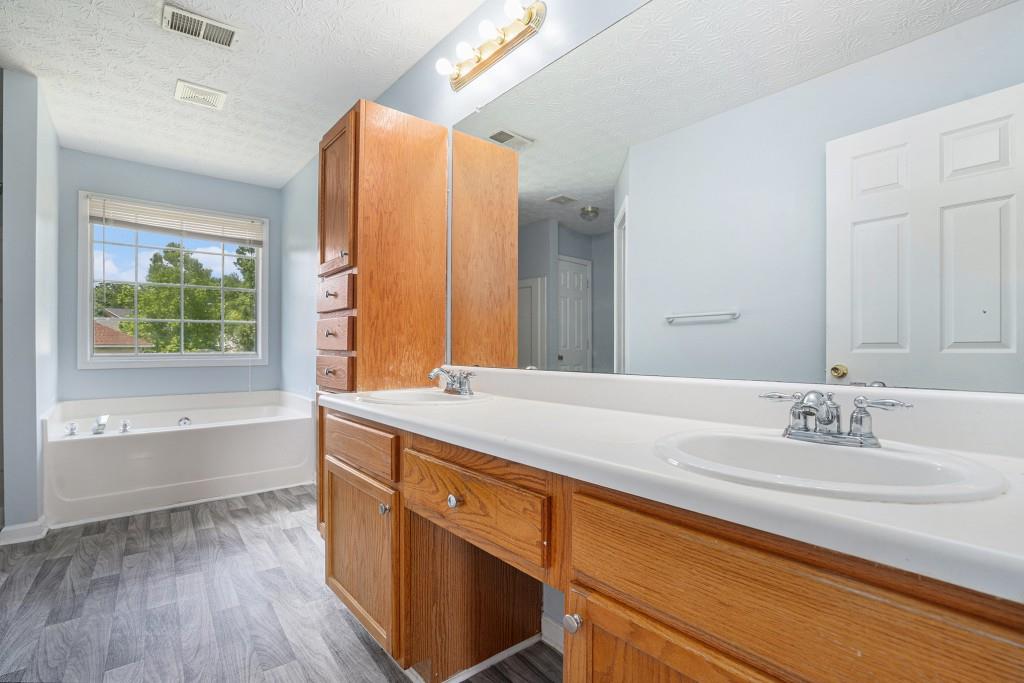 4438 Parmalee Path