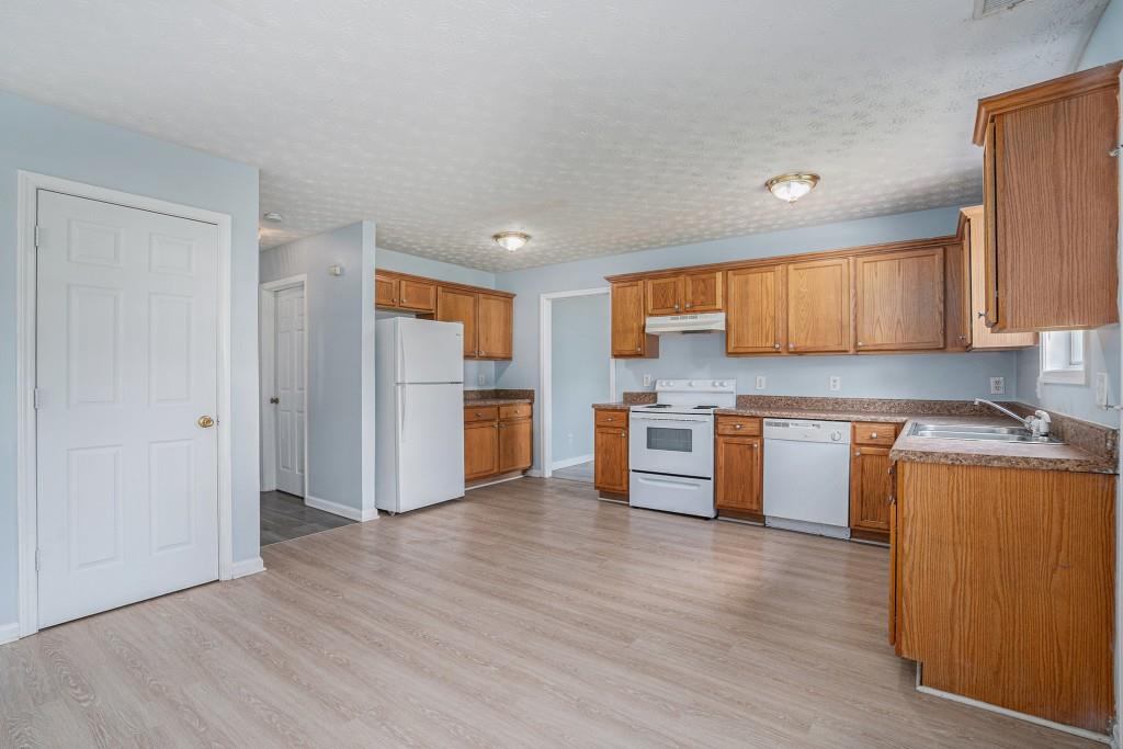 4438 Parmalee Path