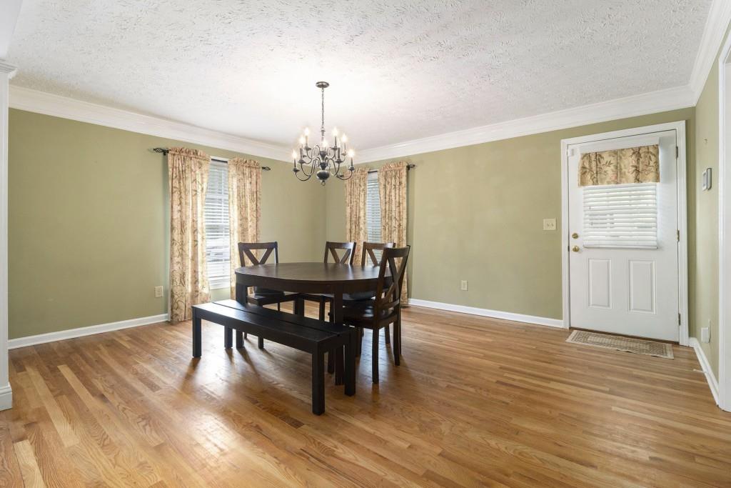 1134 Roscoe Road