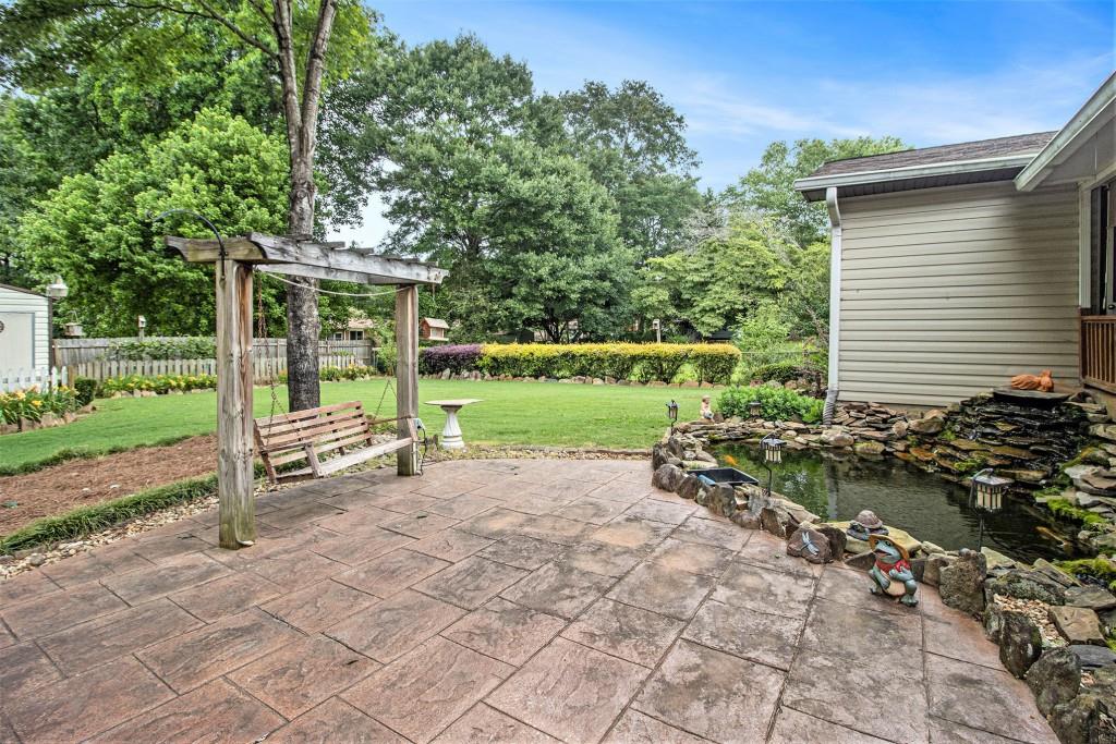 1134 Roscoe Road