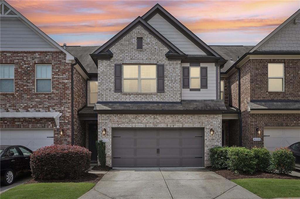 8215 Harlond Way