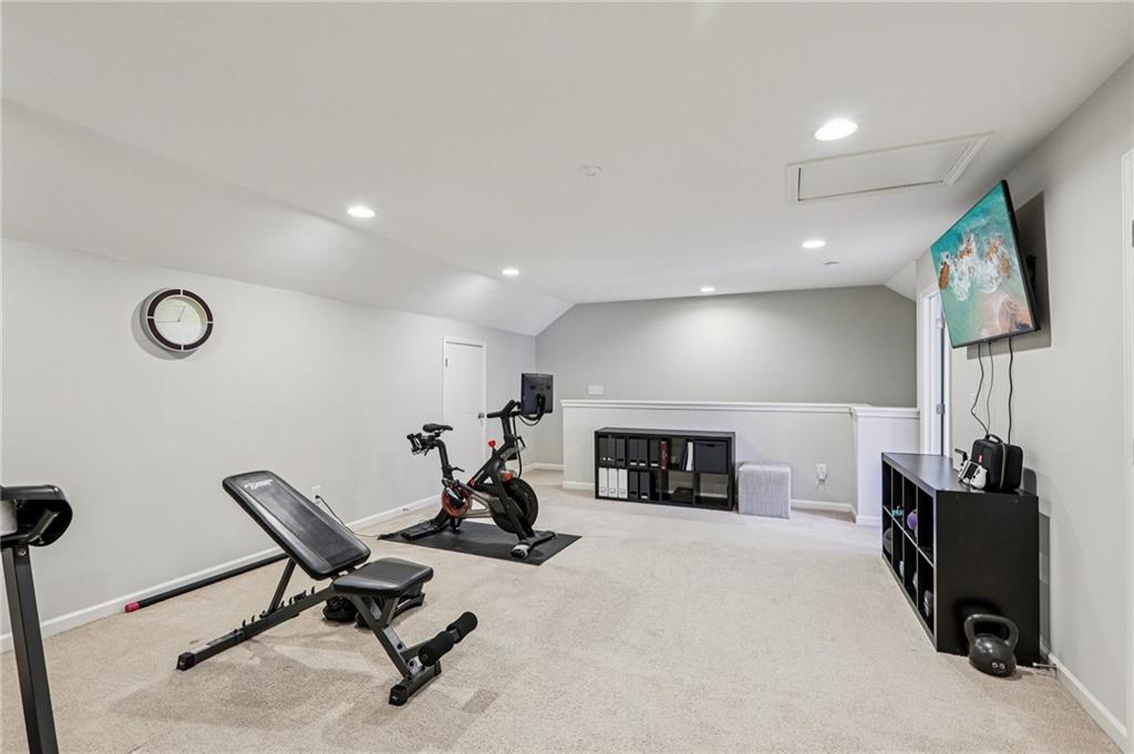 8215 Harlond Way
