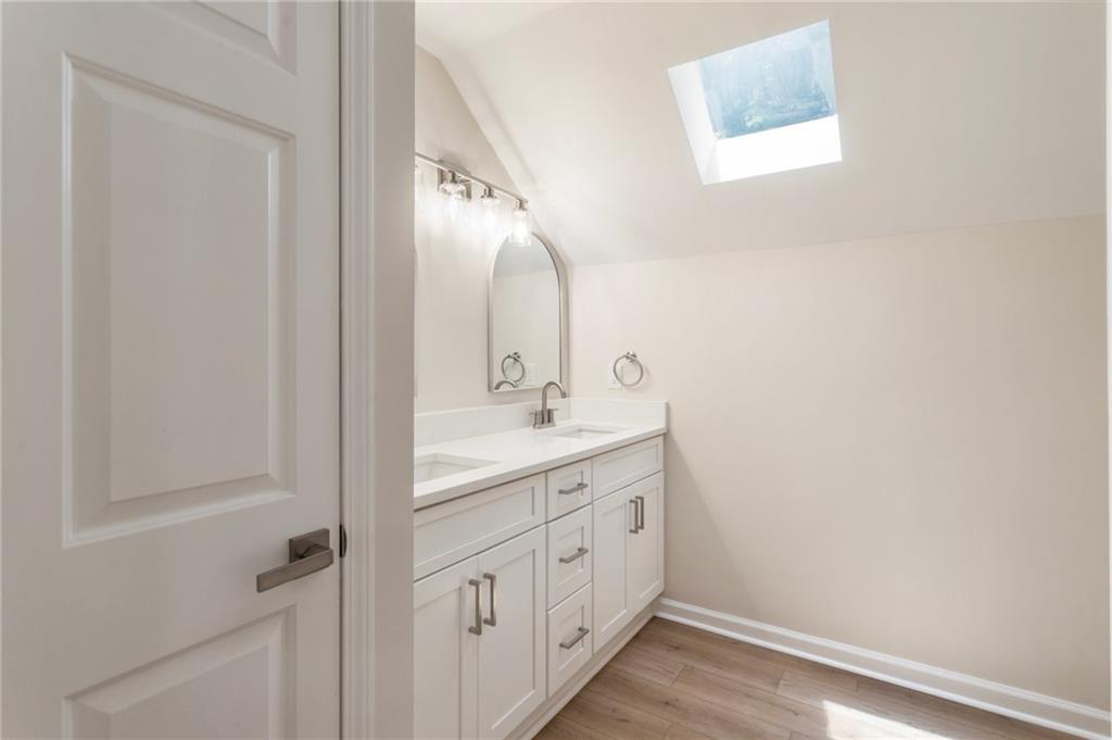 251 Waller Circle NW