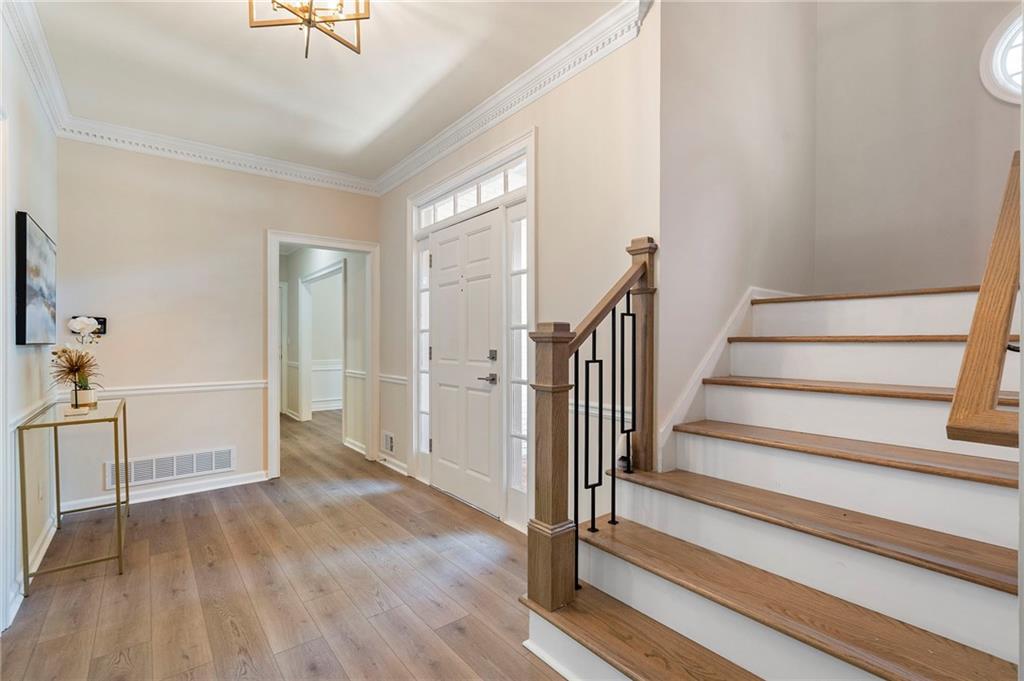 251 Waller Circle NW