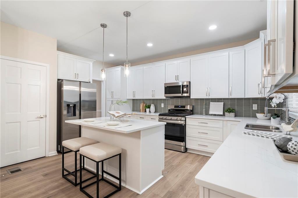 251 Waller Circle NW