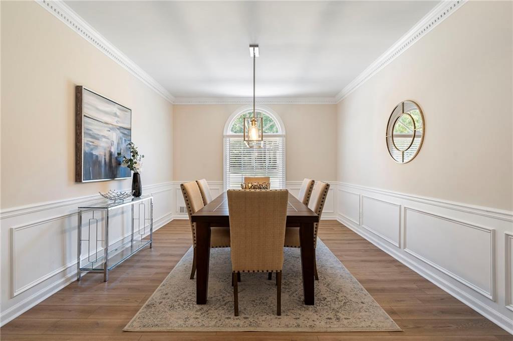 251 Waller Circle NW