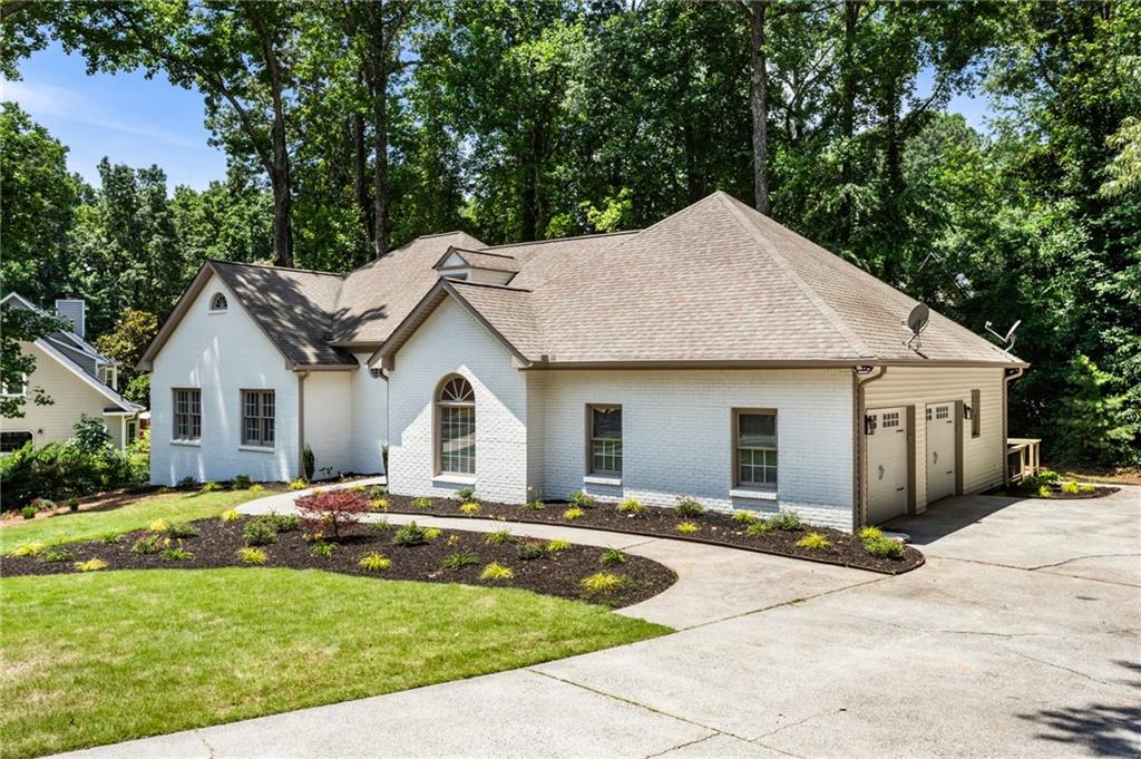 251 Waller Circle NW