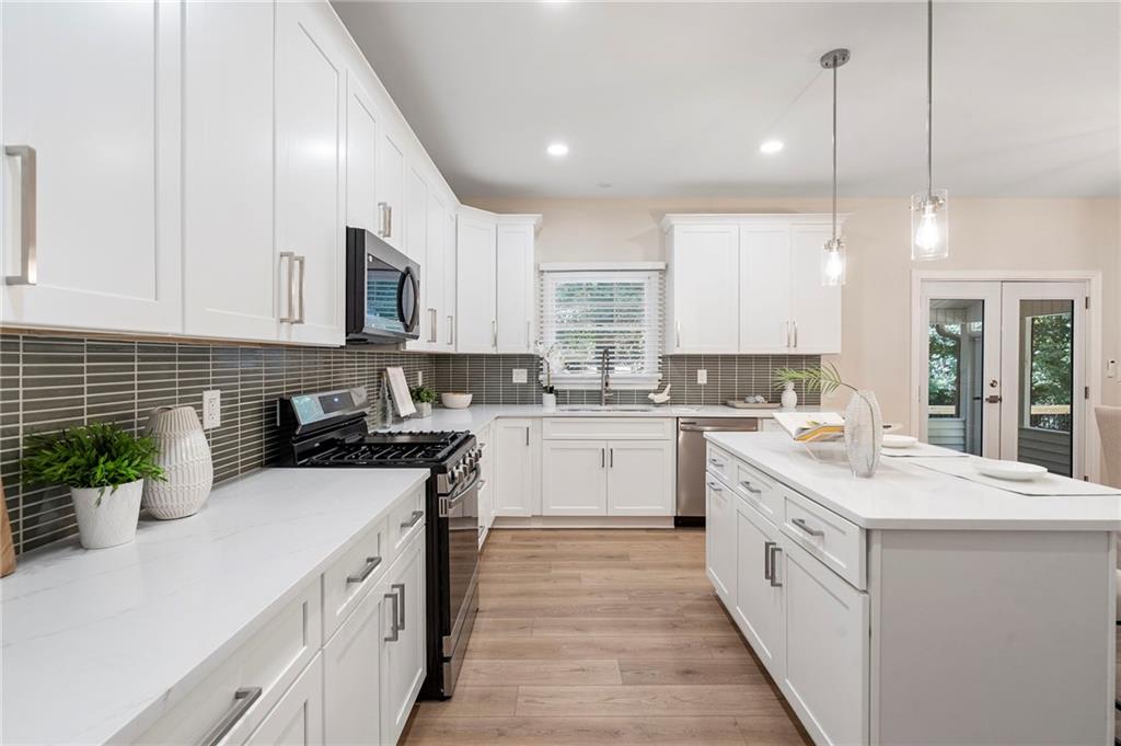 251 Waller Circle NW