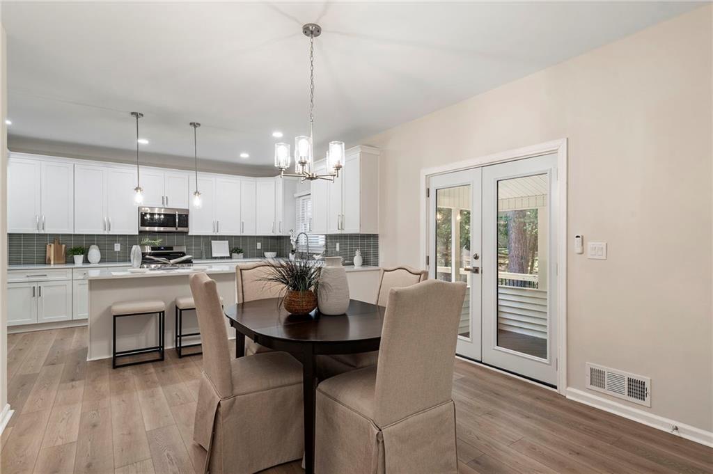 251 Waller Circle NW