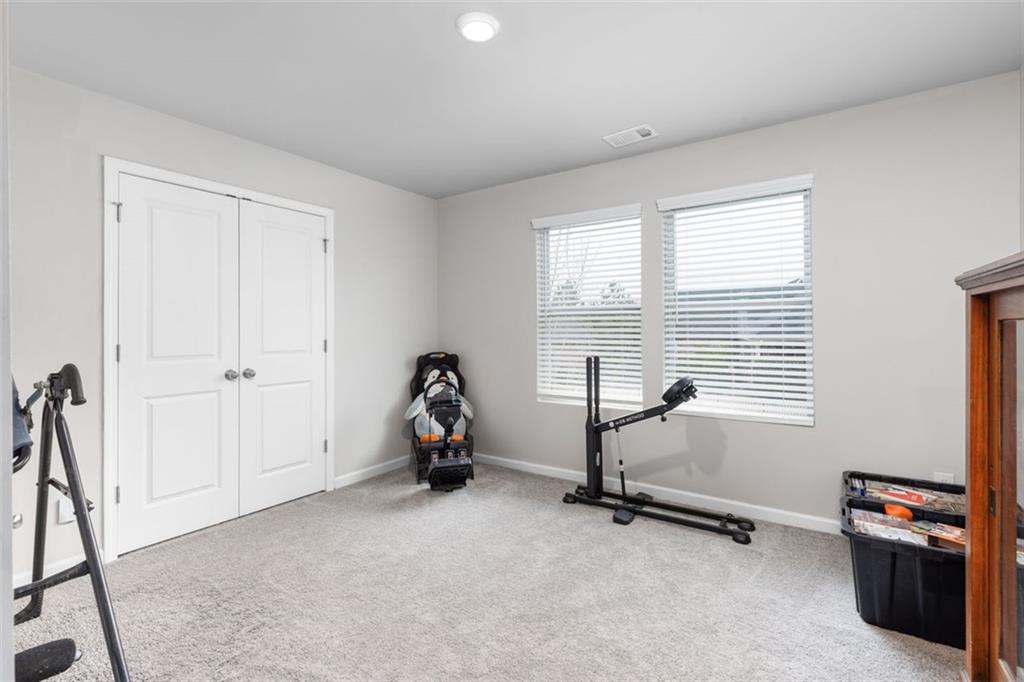 9122 GOLFVIEW Circle