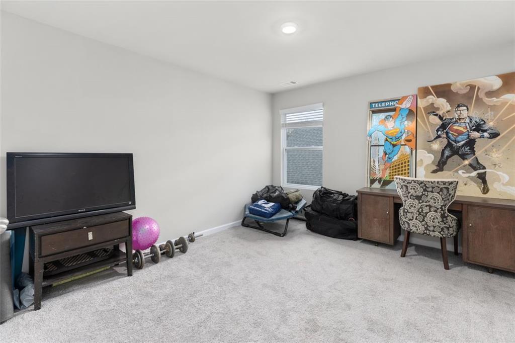 9122 GOLFVIEW Circle