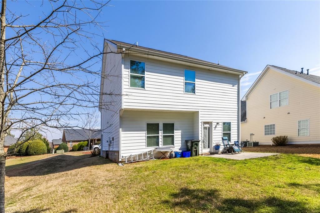 9122 GOLFVIEW Circle