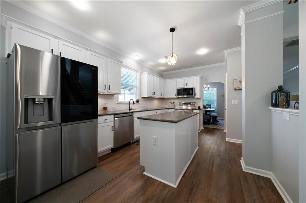 203 Longwood Crossing