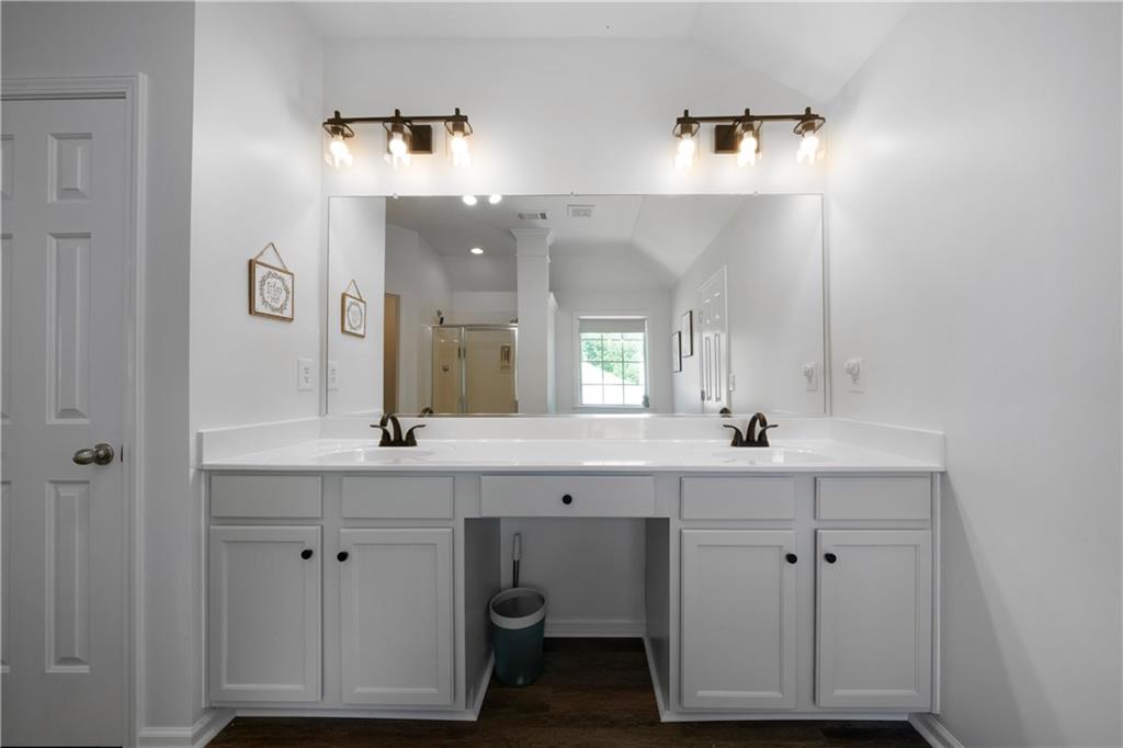 203 Longwood Crossing