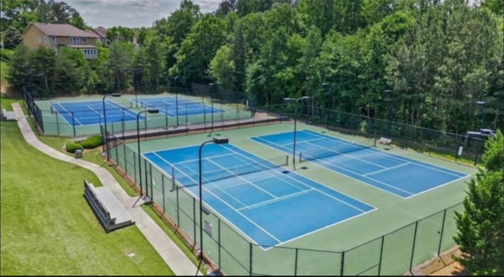 203 Longwood Crossing