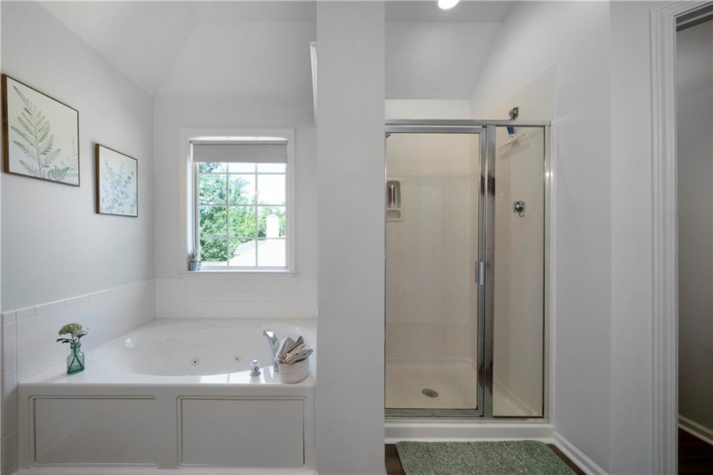 203 Longwood Crossing