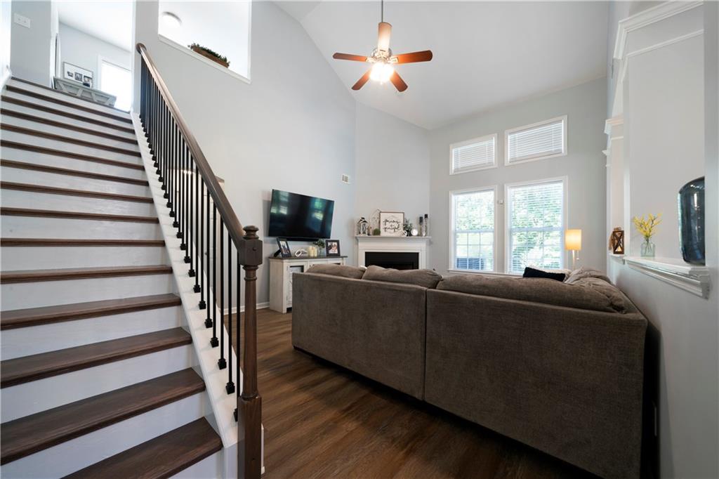 203 Longwood Crossing