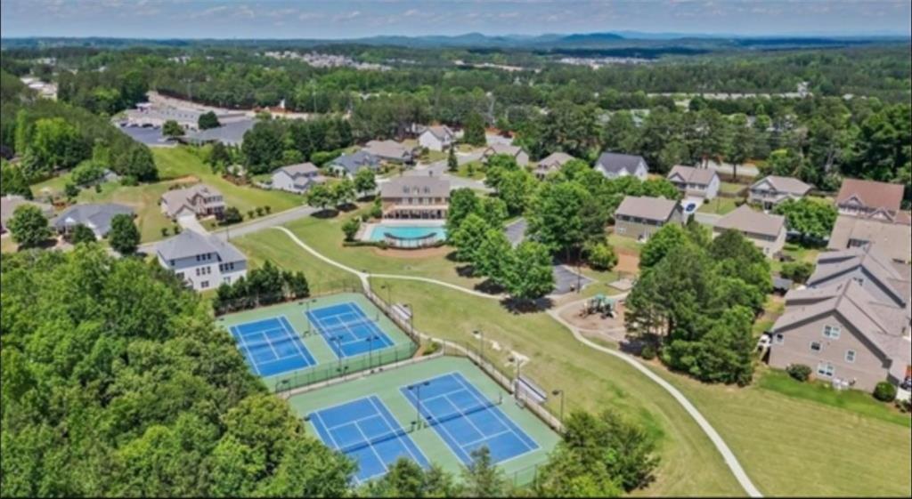 203 Longwood Crossing