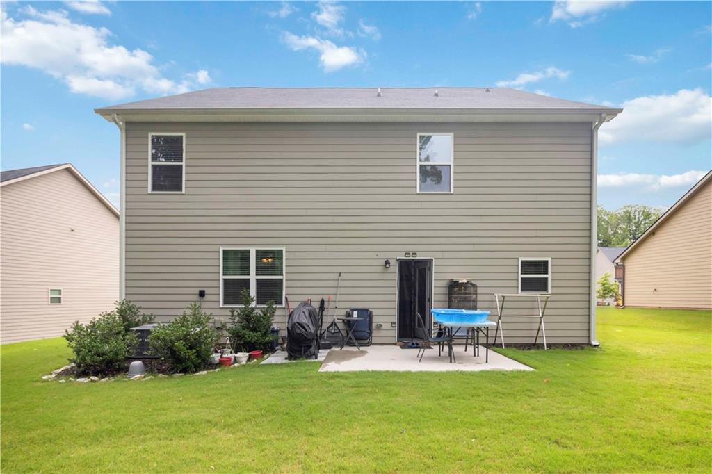1469 CLIFF VIEW Terrace