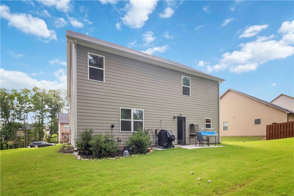1469 CLIFF VIEW Terrace