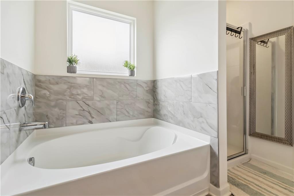 1469 CLIFF VIEW Terrace