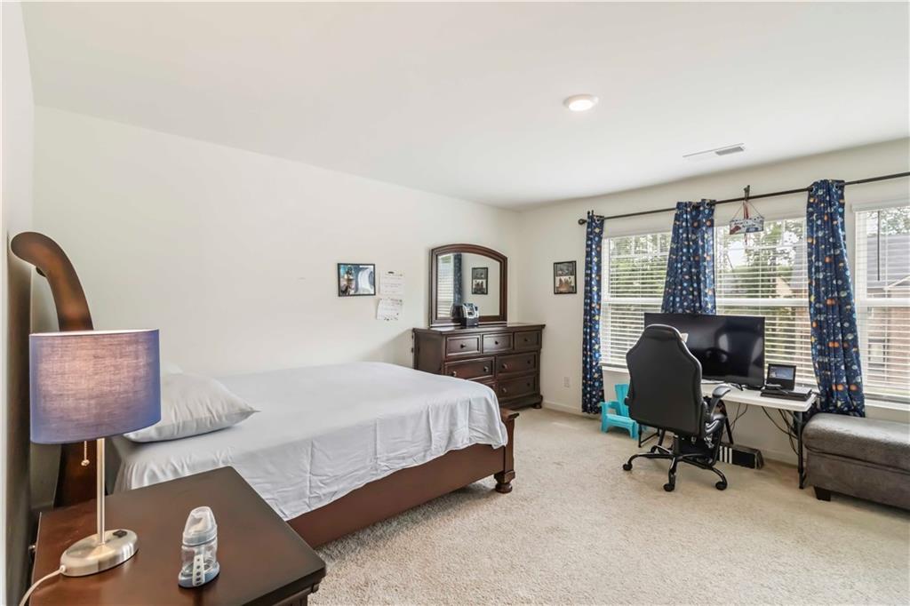 1469 CLIFF VIEW Terrace