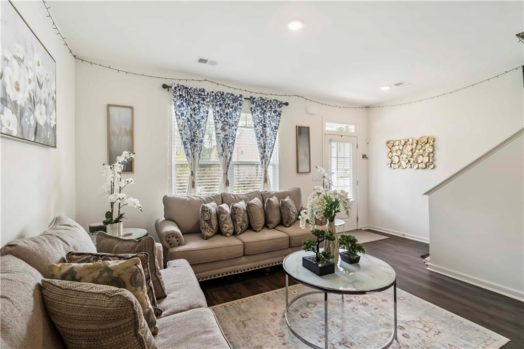 1469 CLIFF VIEW Terrace