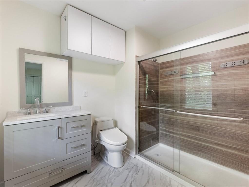 1355 E Rock Springs Road NE