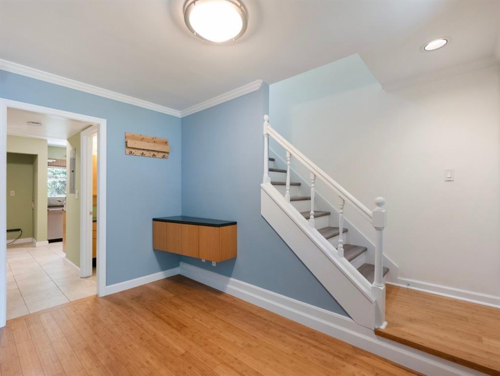 1355 E Rock Springs Road NE