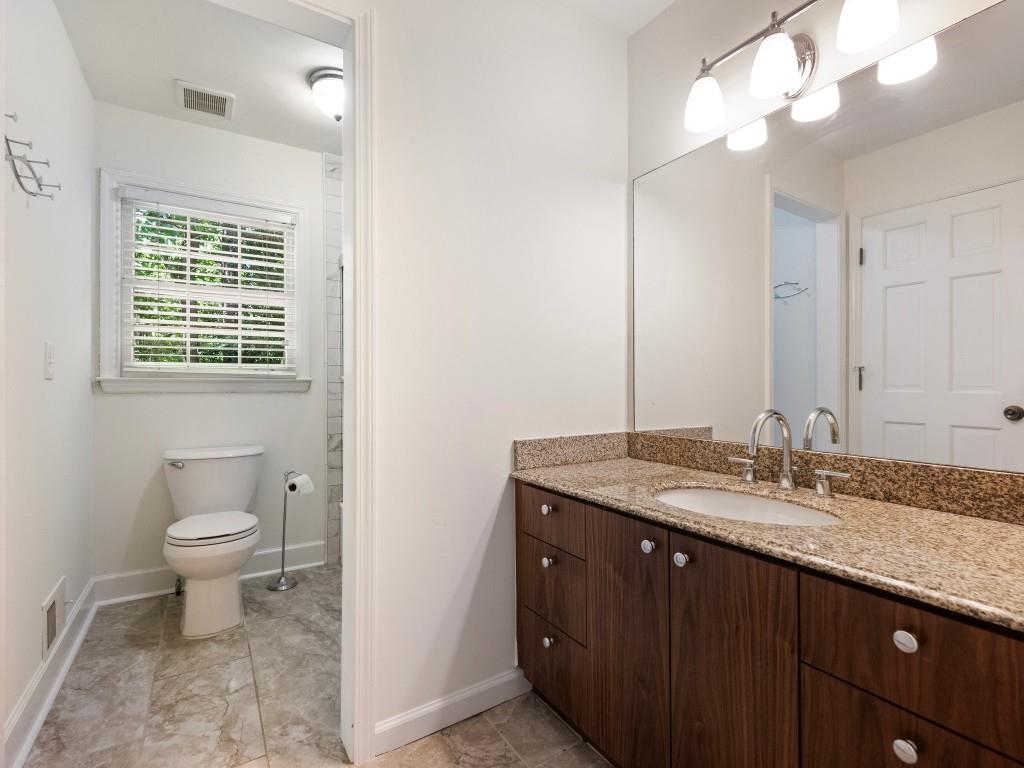 1355 E Rock Springs Road NE