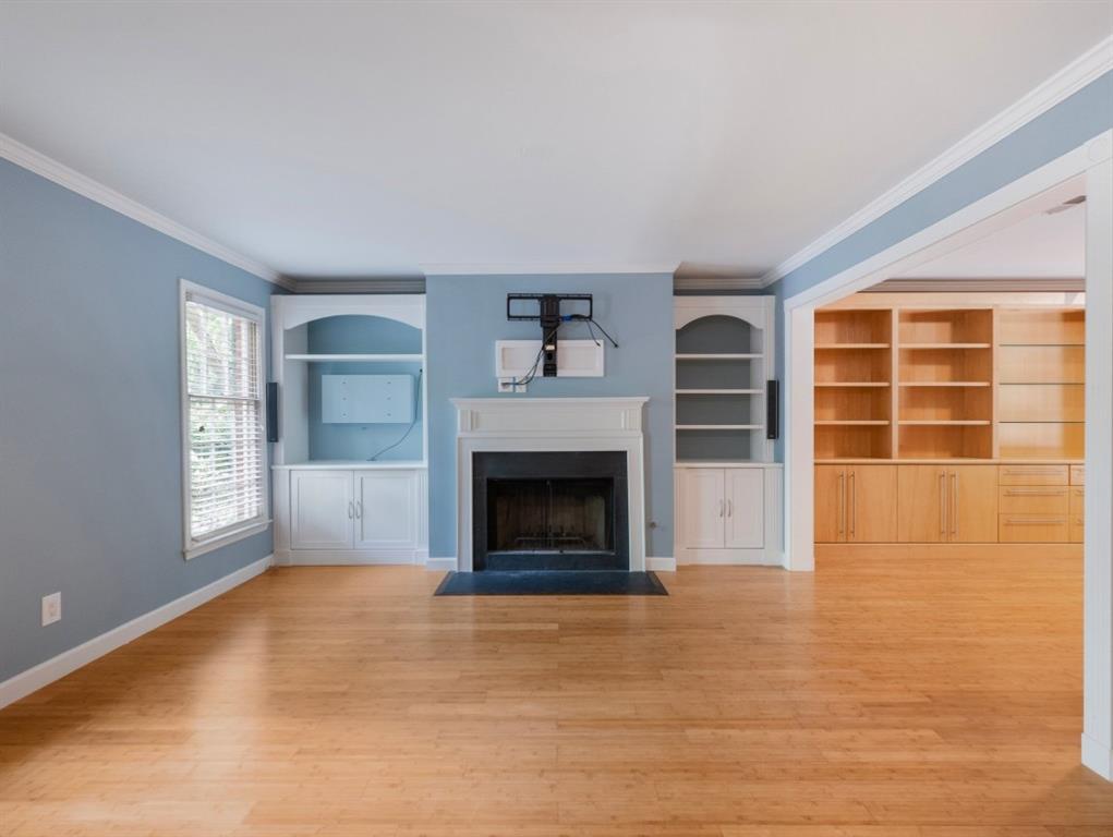 1355 E Rock Springs Road NE