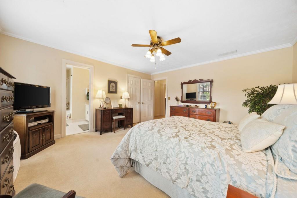 3120 Henderson Walk