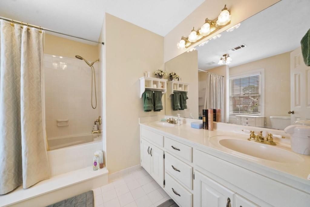 3120 Henderson Walk