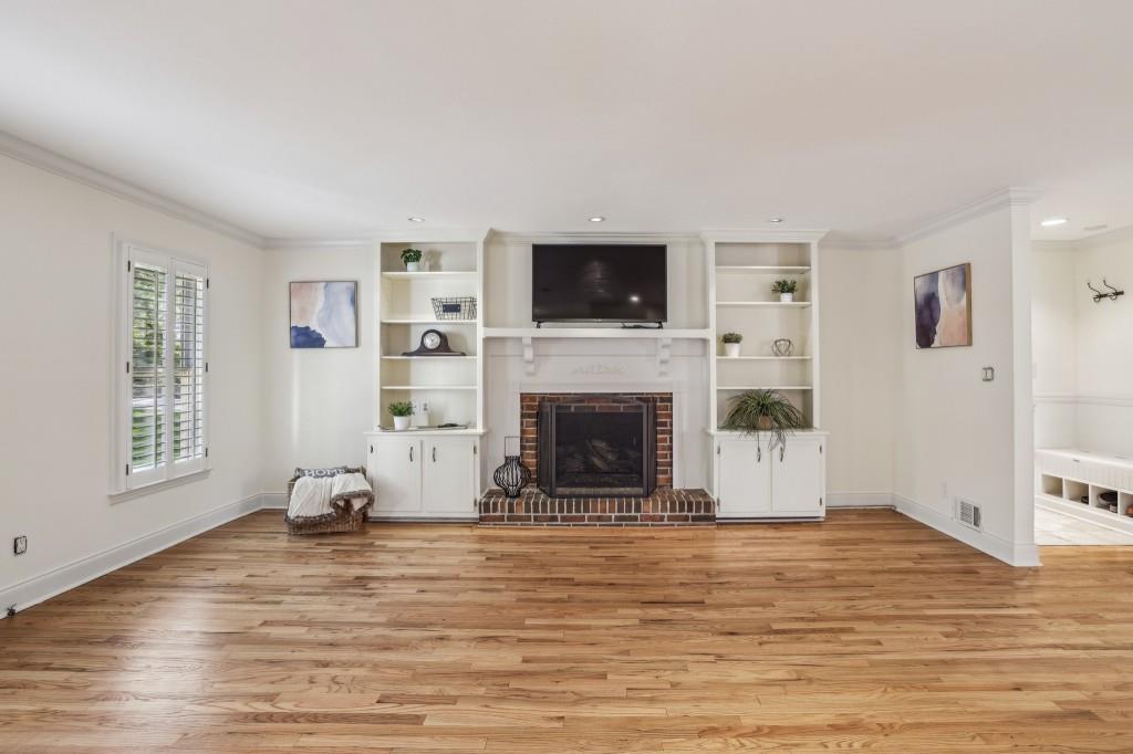 1151 Roxboro Cove NE
