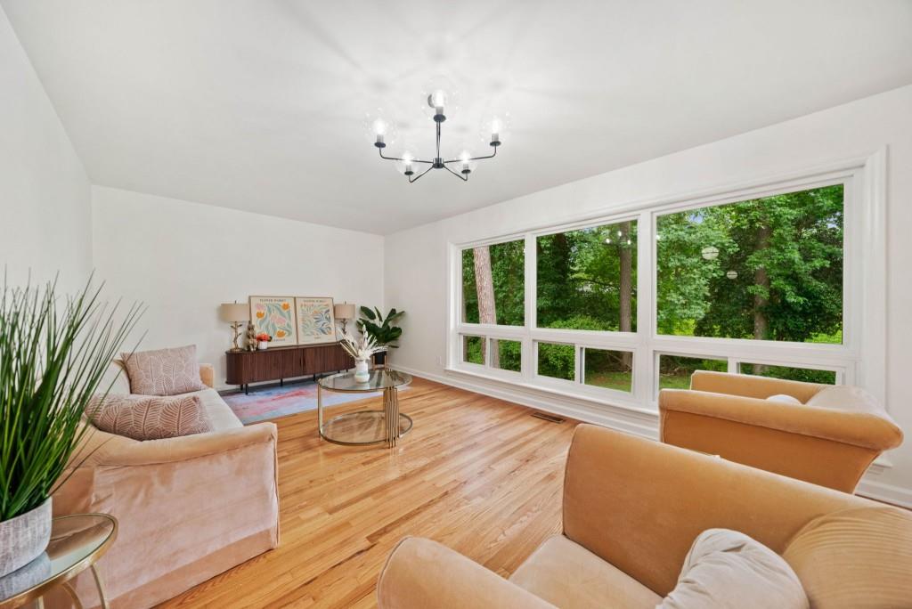 3222 Edgemont Way