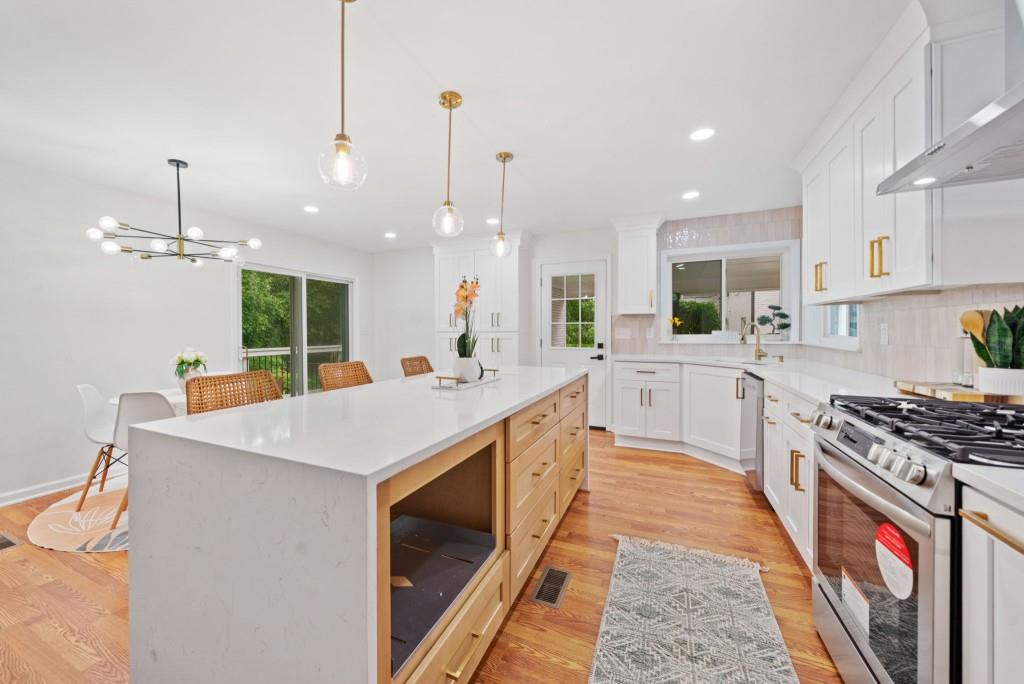 3222 Edgemont Way