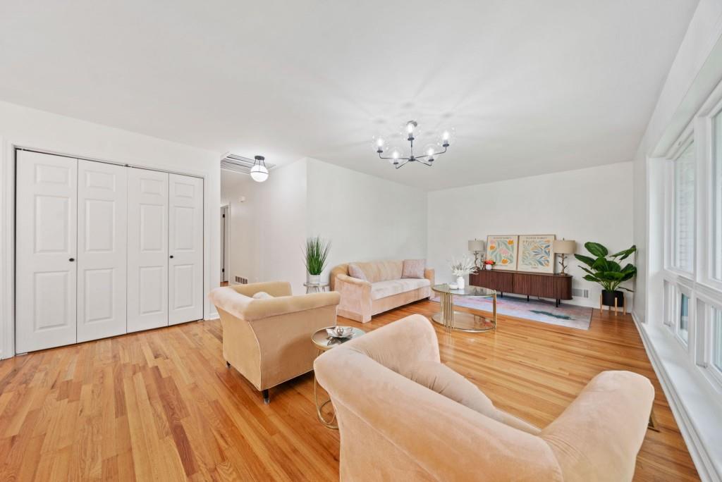 3222 Edgemont Way